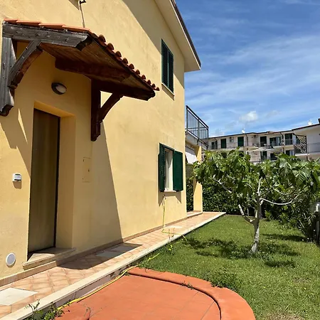 Βίλα In Scalea